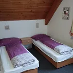 Samoty מלון דירות 3*
